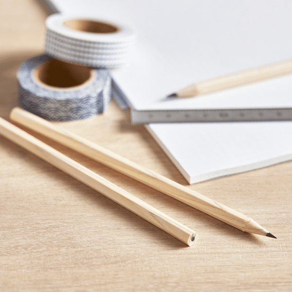ヒノキえんぴつ